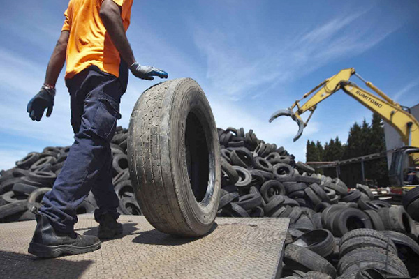 Adoptez la durabilité : Le pouvoir du recyclage des pneus