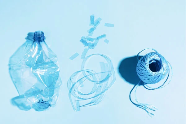 Comment Transformer Les Bouteilles En Plastique Usagées En Fibres Chimiques?